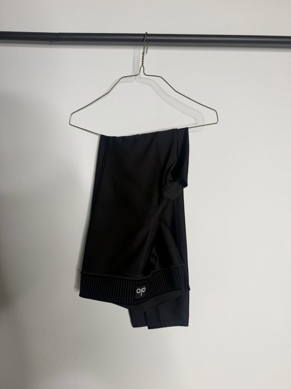 Alo High-Waist Black Leggings